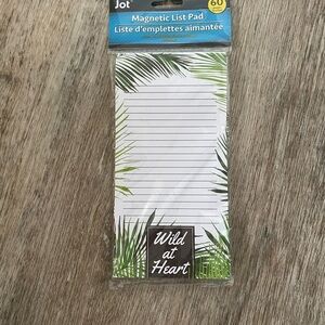 Jot Magnetic List Pad with Palm Design